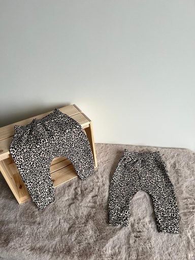 Broekje - panter zwart/beige